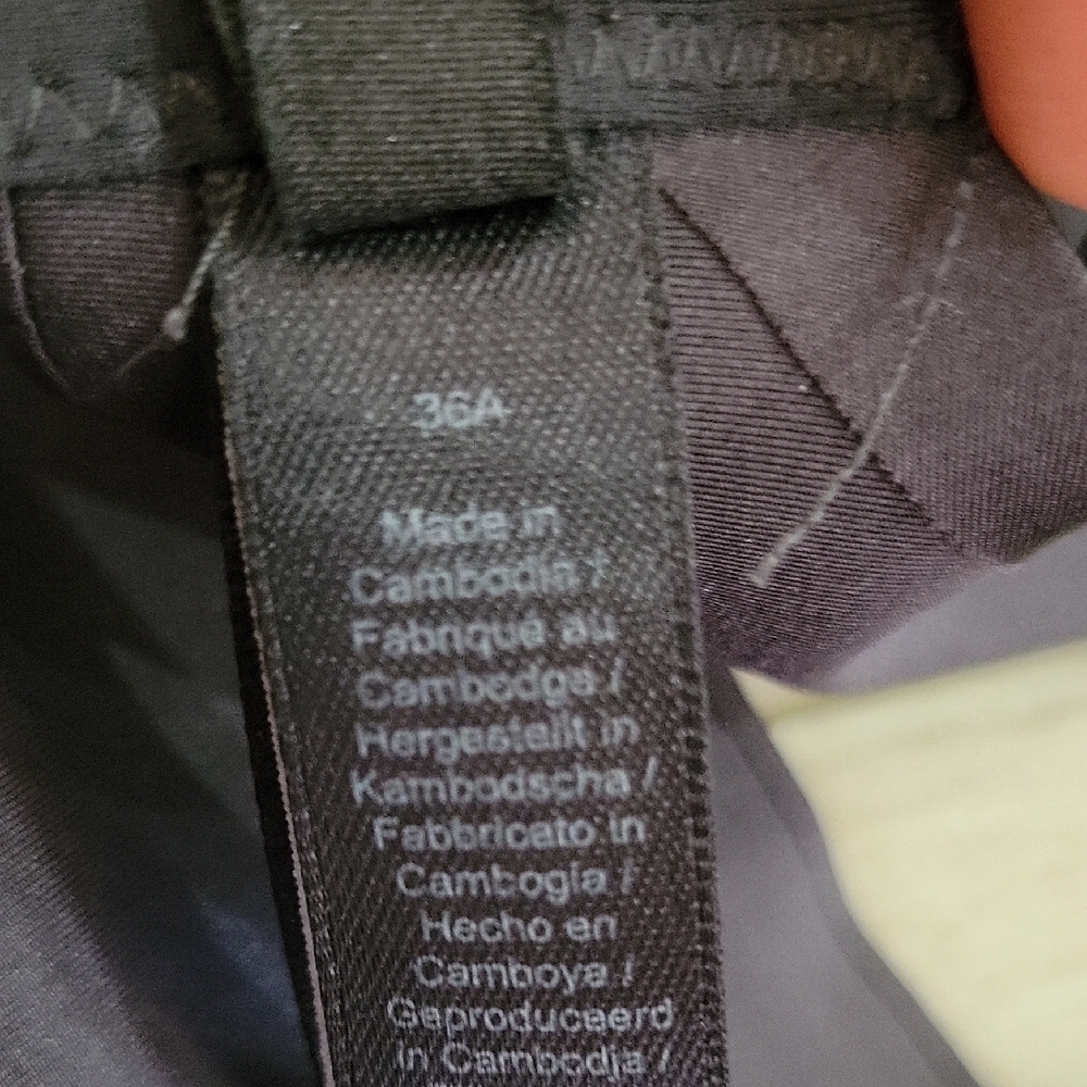 SKIMS Classic Black Bra 36A - Picture 4 of 5